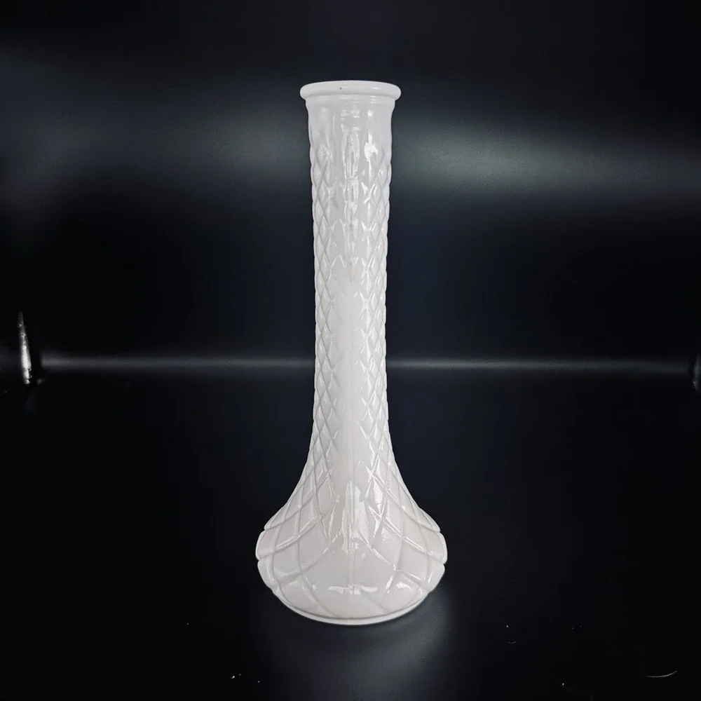 Vintage Hoosier Diamond Quilted White Milk Glass Flower‎ Bud Vase 9